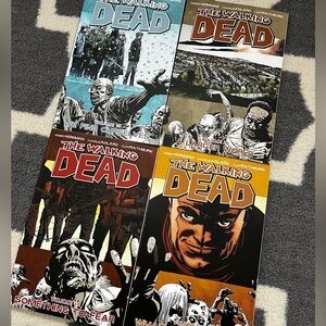 Set of 4 issues of The Walking Dead Comic Book graphic novels 15/16/17/18
